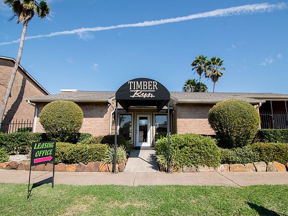 2nd image of 13000 Woodforest Blvd #903
