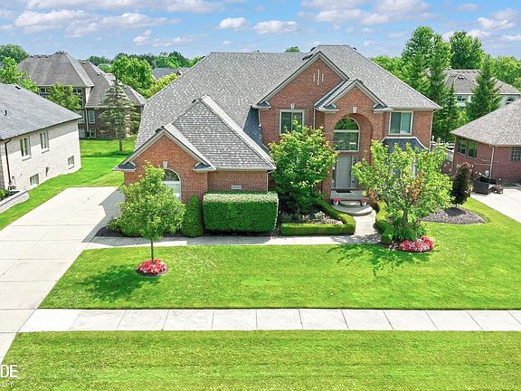 4th image of 55582 Caesars Dr