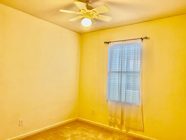 4292 Collinwood Dr — Photo 9