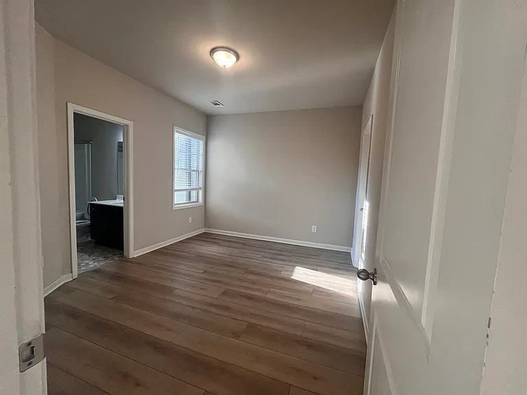 2555 Norwich Trce — Photo 7