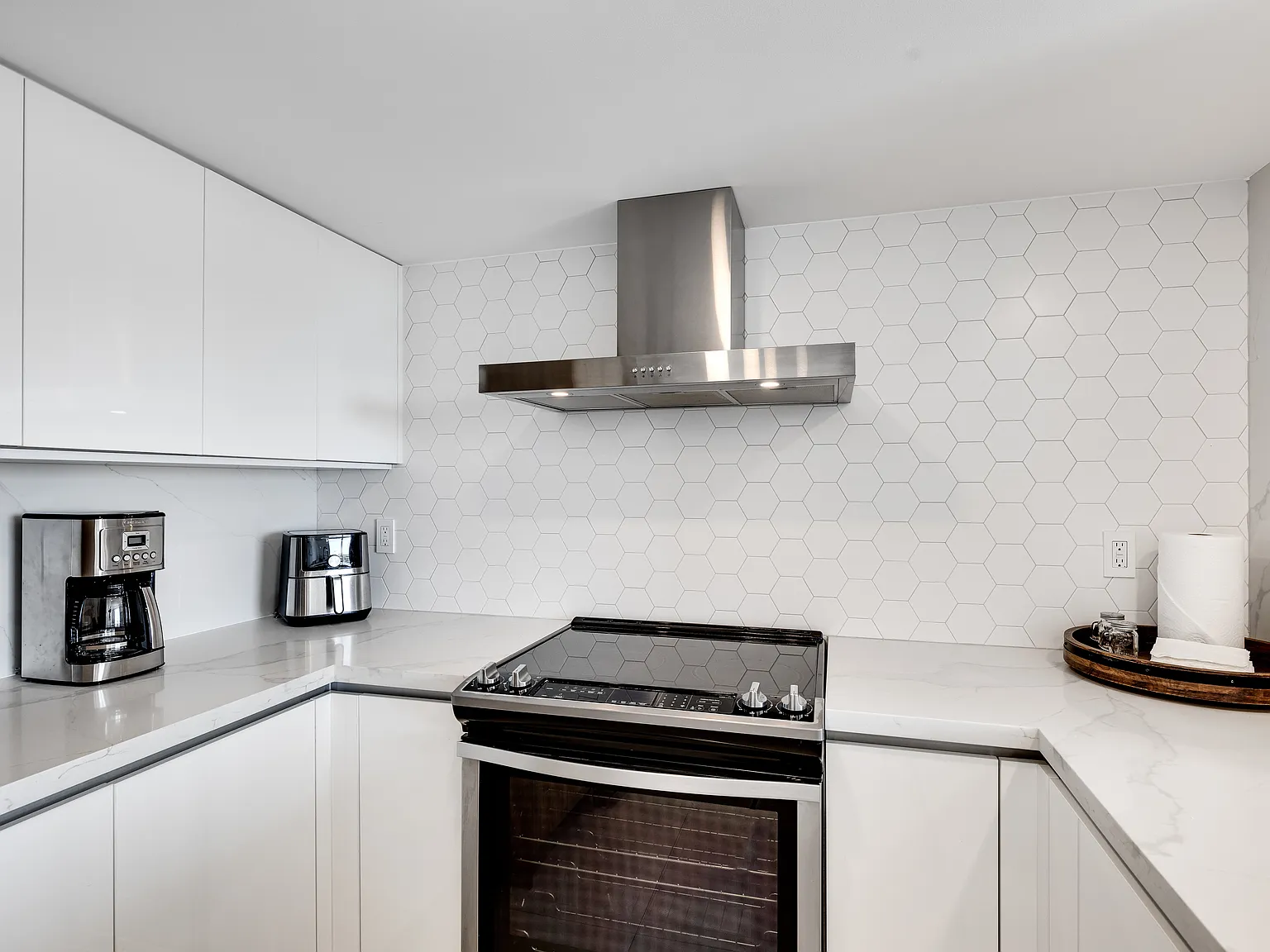 2 bed, 1092 sqft, $4,500 — Photo 1