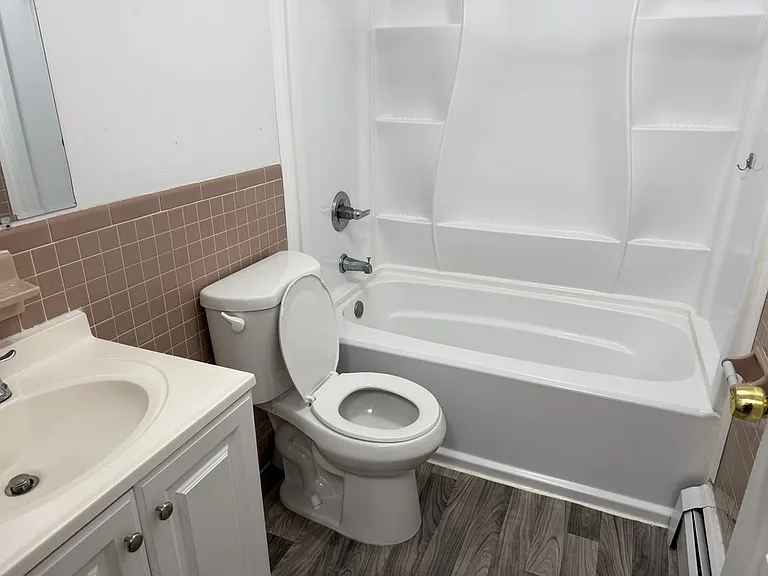 1162 Middle Tpke W #C1 — Photo 10