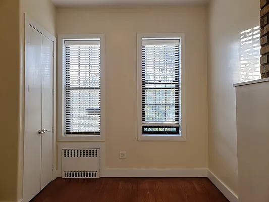 Rented by Signature Property Realty | media 7