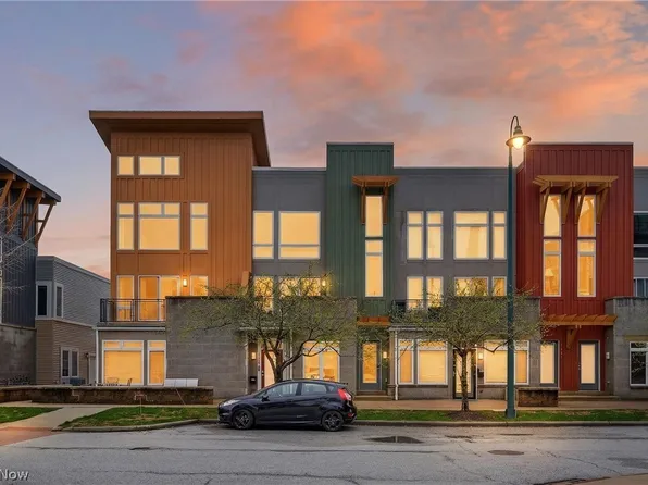 7429 Battery Park Blvd #H, Cleveland, OH 44102