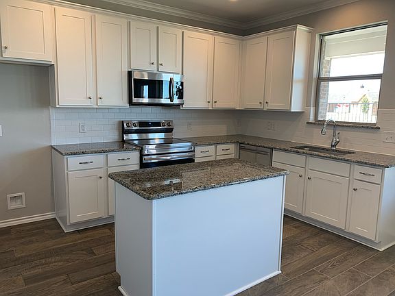 2nd image of 601 Long Prairie Dr