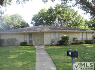 215 Shockley Ave, Desoto, TX 75115