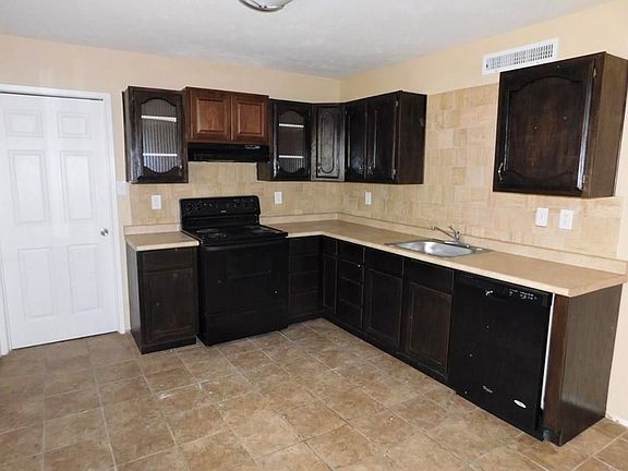 2nd image of 5625 Squires Dr
