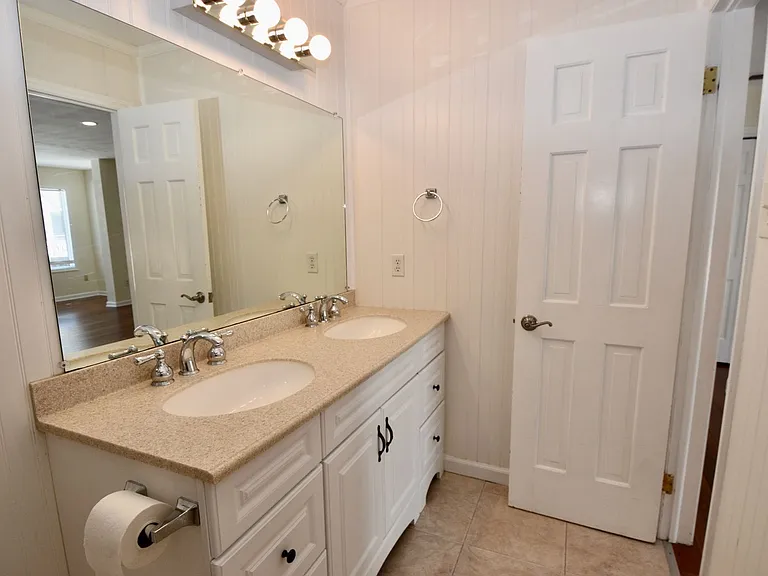 2407 Whaler Ct — Photo 27