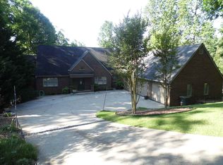 1720 Merrimac Cir, Seneca, SC 29672