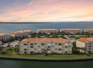 19 Harbour Isle Dr E UNIT 202, Fort Pierce, FL 34949
