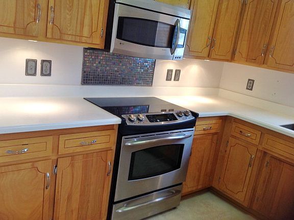 4th image of 203 Abbey Ln