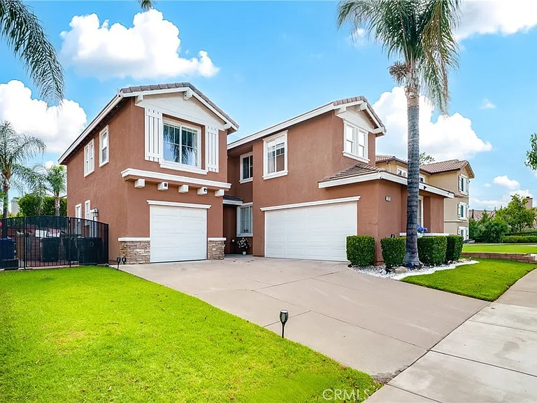 12241 Queensbury Dr — Photo 2