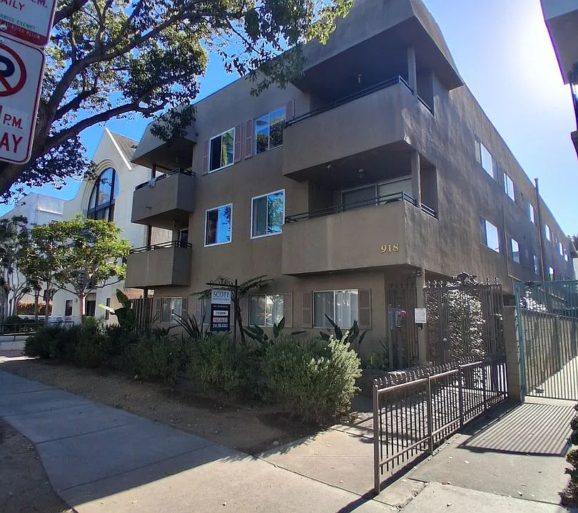 918 3rd Street