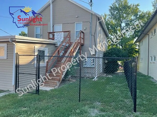 216 N 33rd St #1 — Photo 6