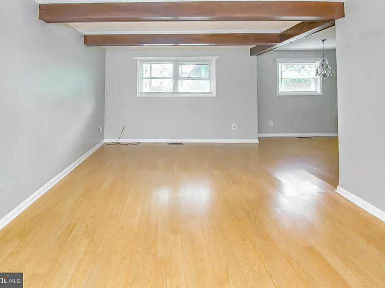 2 Warren Lodge Ct #A — Photo 2