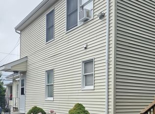 37 Waterbury Ave, Stamford, CT 06902