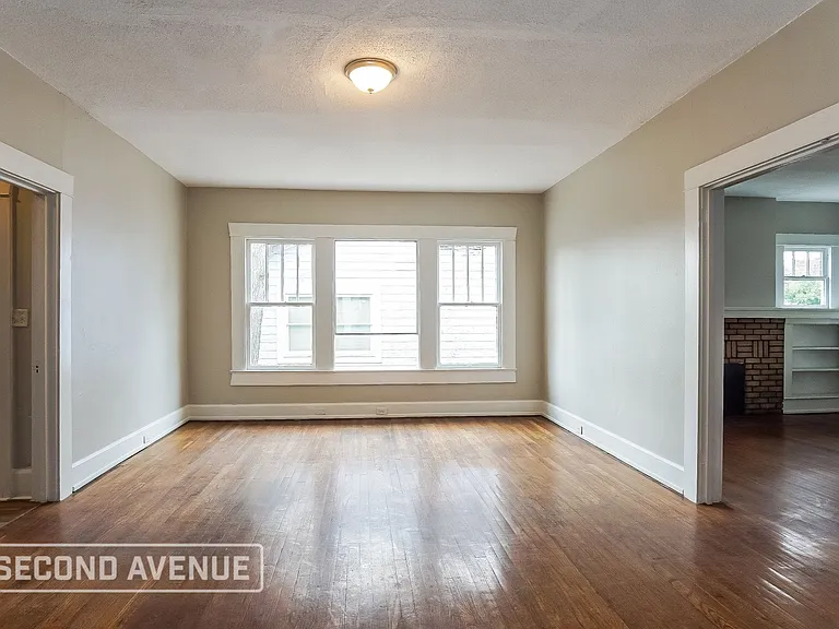 4105 Avenue Q — Photo 5