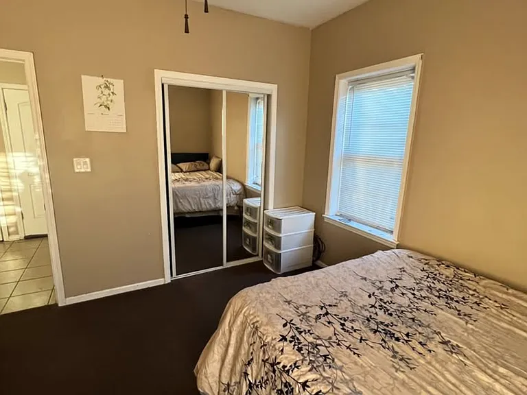 4023 W Wellington Ave #1R — Photo 6