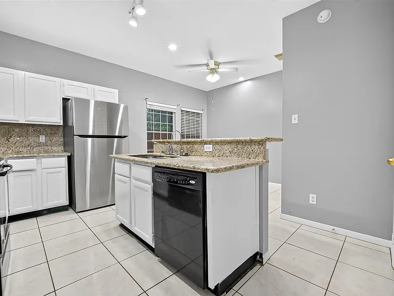 13607 Sable Ln — Photo 10