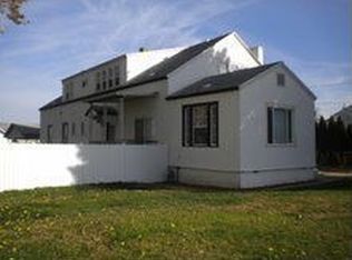 115 E Charron Rd, Moxee, WA 98936