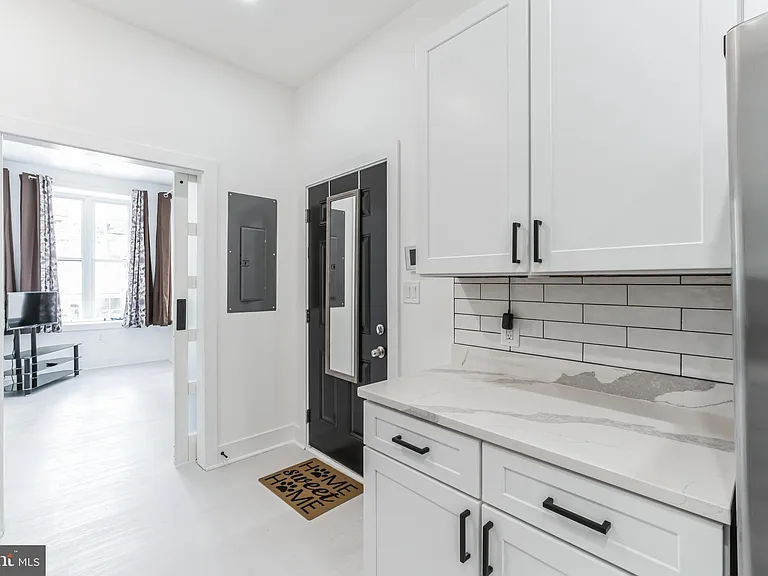 33 Florida Ave NE #3 — Photo 3
