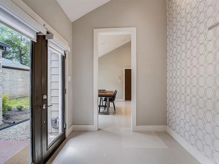 1371 Beaujolais Ln — Photo 12