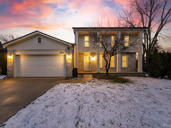 22321 Cascade Dr, Novi, MI 48375