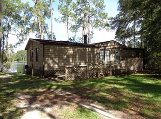 411 N West St, Interlachen, FL 32148