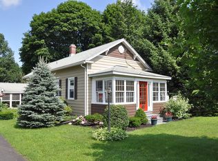 540 Bloomingrove Dr, Rensselaer, NY 12144