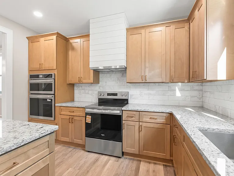 3905 Plainview Rd — Photo 14