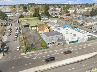 8325-8329 SE Division St, Portland, OR