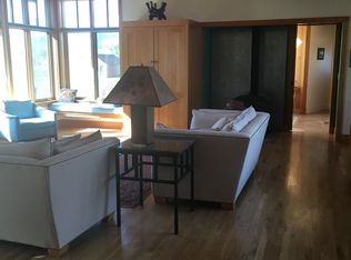 5926 Saint Vrain Rd, Longmont, CO 80503