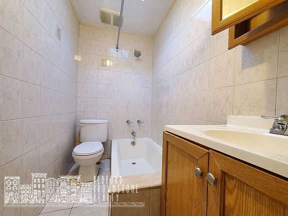 5th image of 604 Franklin Ave APT 3