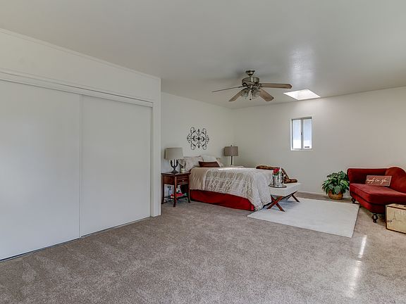 3rd image of 15012 Dunton Dr