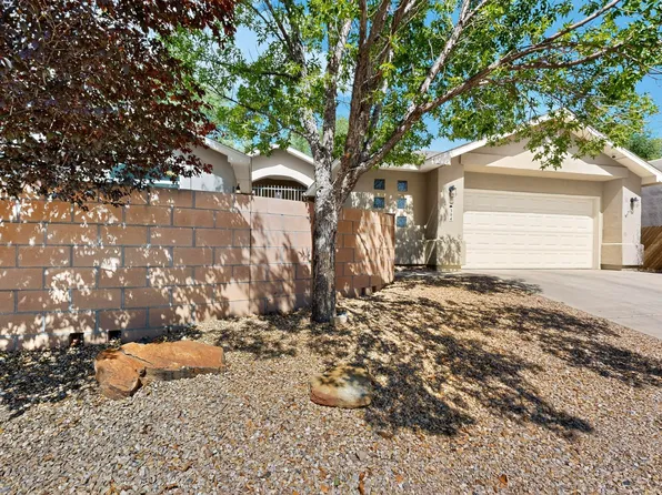 304 Calle Evangeline, Bernalillo, NM 87004