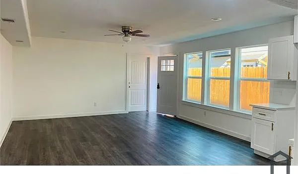 8416 Sandra St — Photo 4