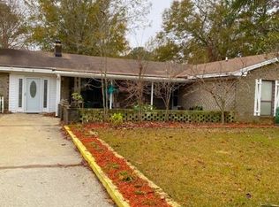 311 Canaberry Cir, Summerville, SC 29483