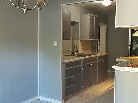 2nd image of 4209 E Sandalwood Cir S