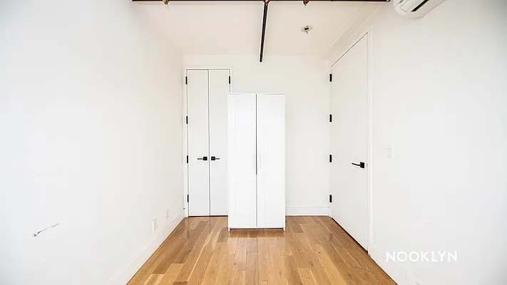 Rented by Nooklyn NYC LLC | media 3