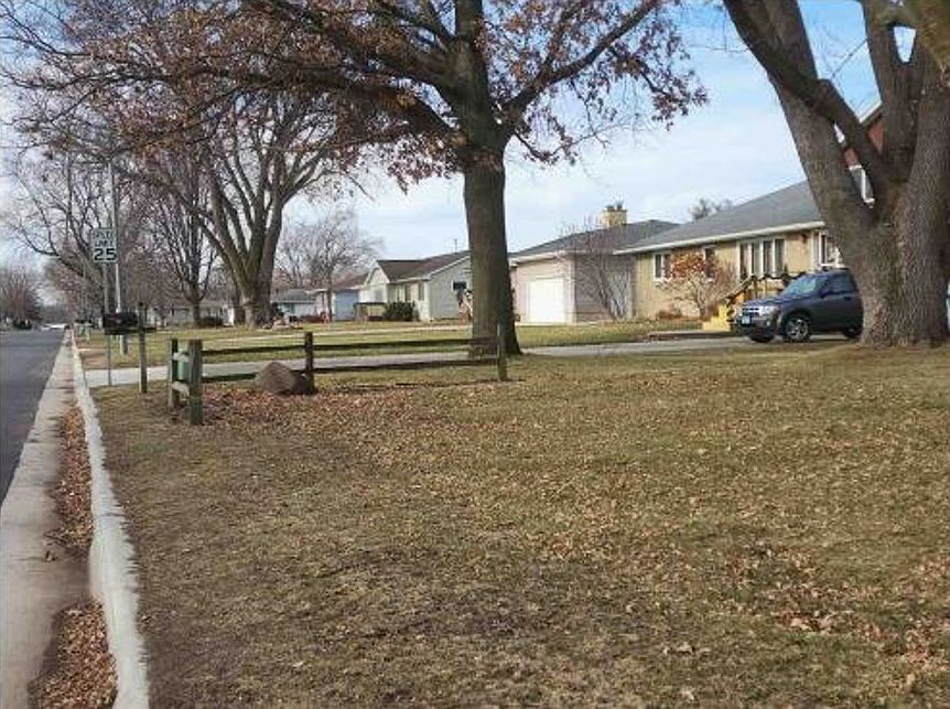 710 Iowa St, Denver, IA 50622 Zillow