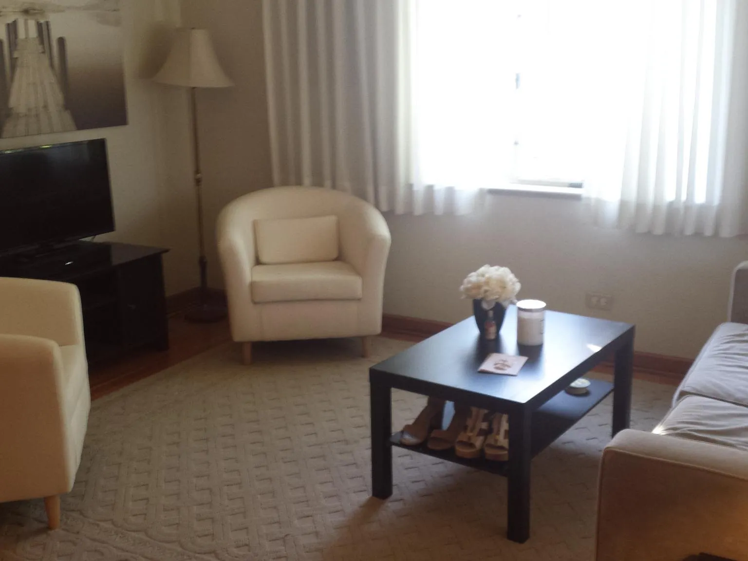 2 bed, 1800 sqft, $3,000 — Photo 3