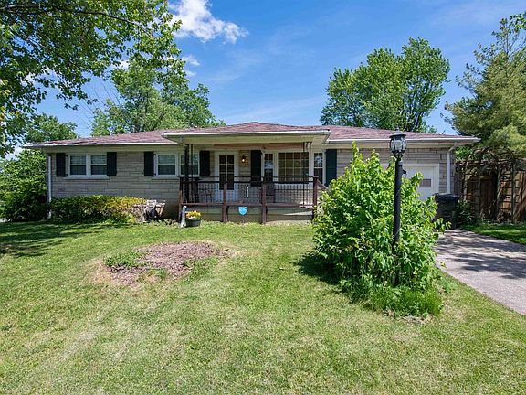 2nd image of 711 Bishop Dr