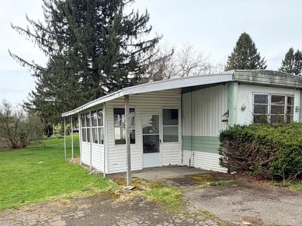 5 High St #49, Bemus Point, NY 14712