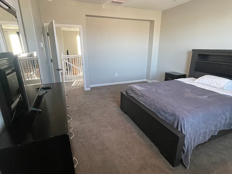 419 Daffodil Dr #2 — Photo 26