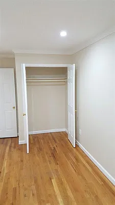 Rented by R New York | media 7