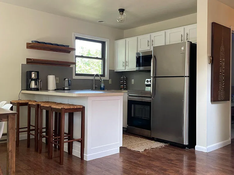 218 Sunlight Dr — Photo 4