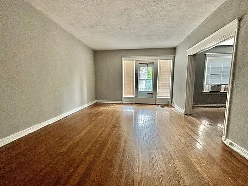 Afton Apartments Photo 1