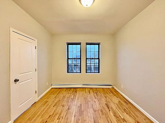 4th image of 294 14th Ave #6D