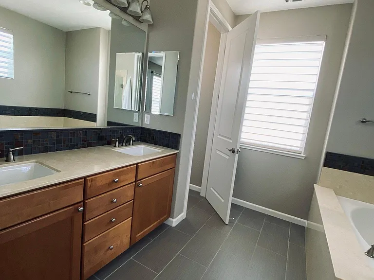 636 Bair Island Rd #314 — Photo 10
