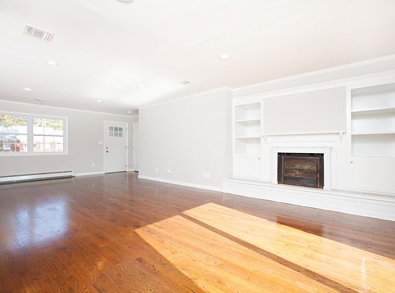 5th image of 112 Shinnecock Ln